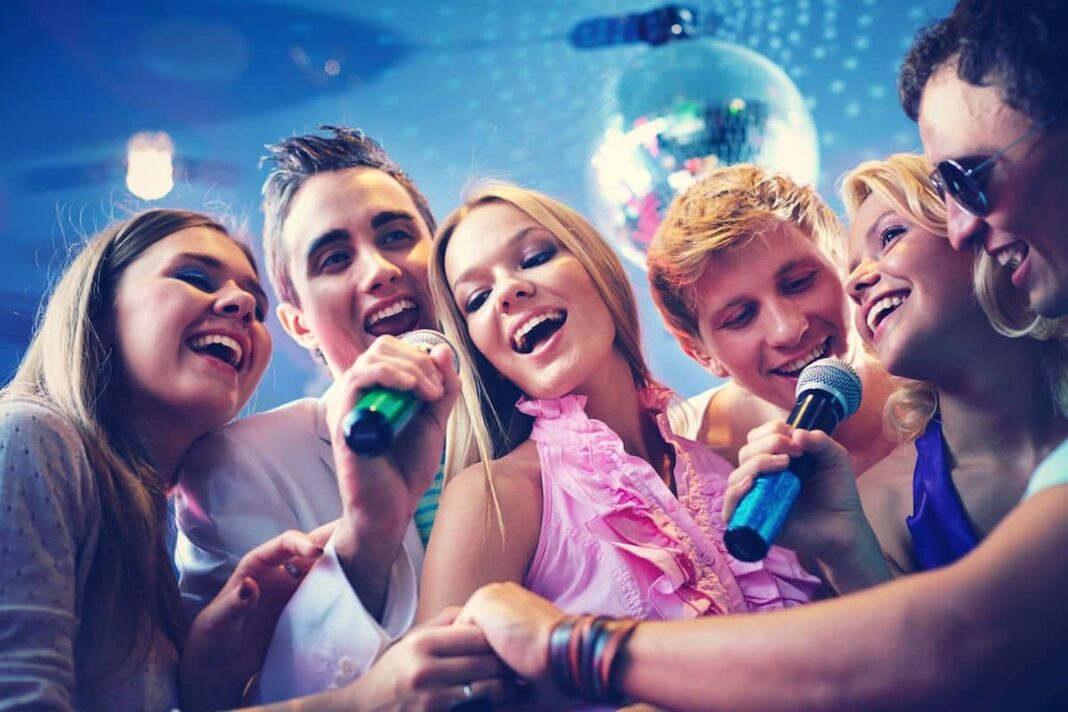 The 5 Best NYC Karaoke Spots in Manhattan CitySignal