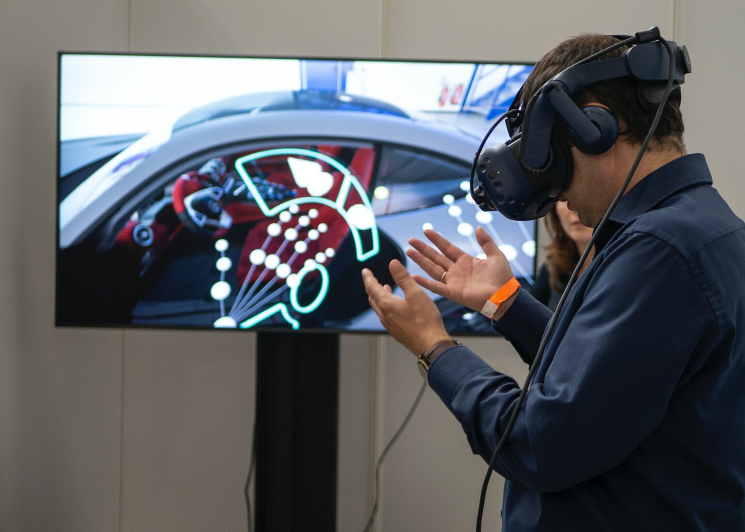 How Virtual Reality Will Transform the Workplace - CitySignal