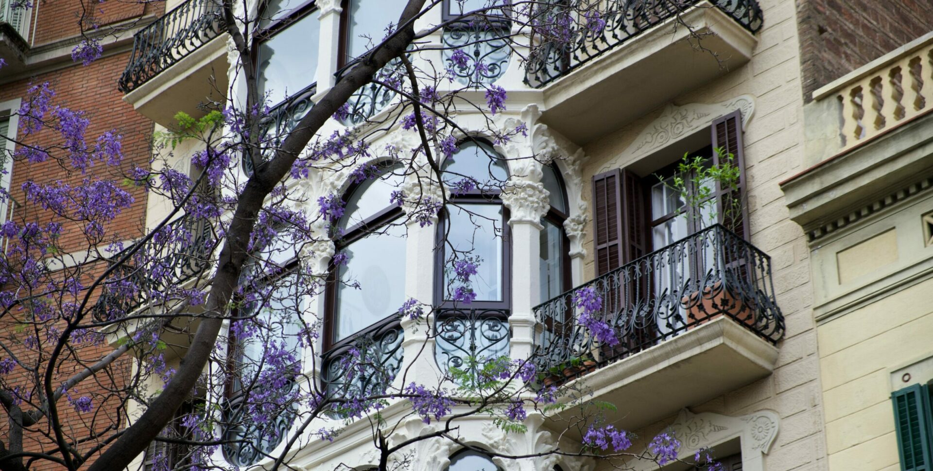 What is a Juliet Balcony The Outdoor Space in NYC That Never Was