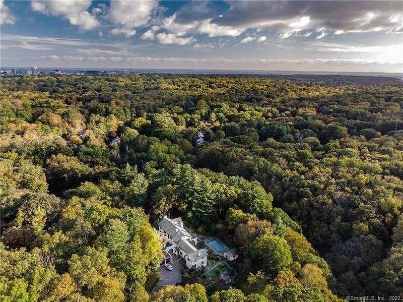 Aerial view of 684 Westover Road